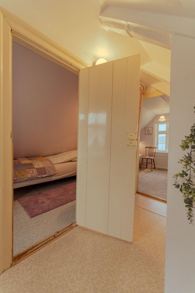 Authentic House-Unique Location-Nature