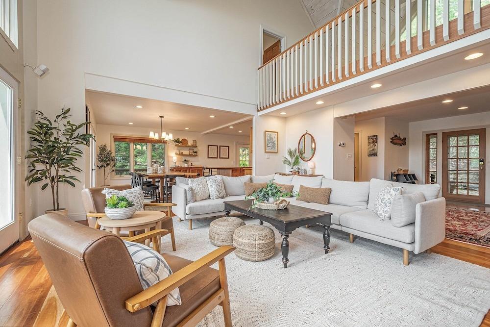 Sunset Pointe by Taylor Made Deep Creek