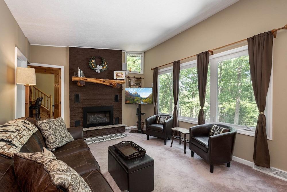 Rustic Retreat by Taylor Made Deep Creek