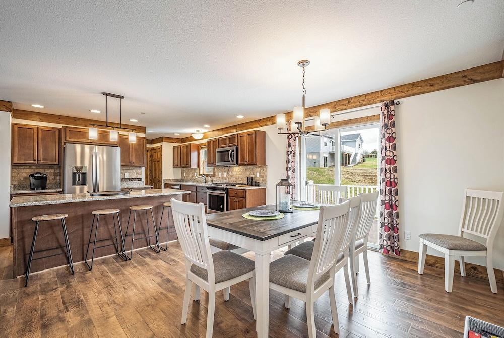 Happy Ours by Taylor Made Deep Creek