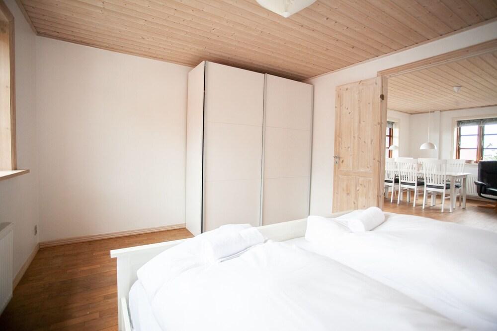 Downtown - City View - 2 BR - Spacious