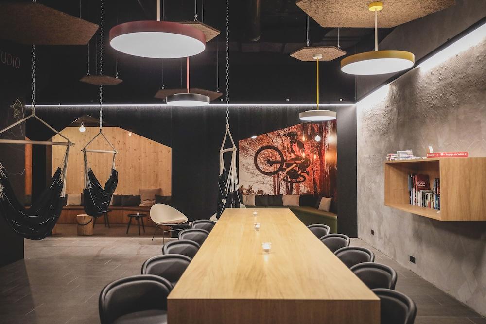 AVES Hotel & Apartment Arosa