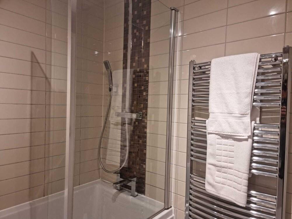 Park View Garden Apartment