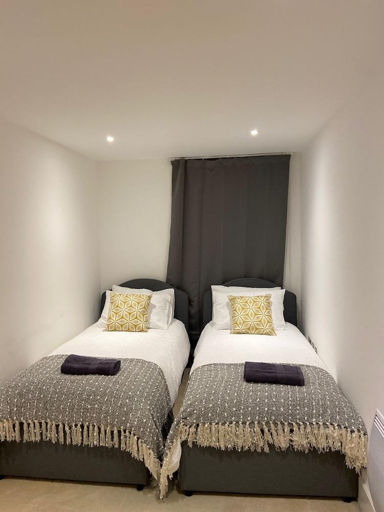 Fabulous 2 bed Apartment in Vauxhall