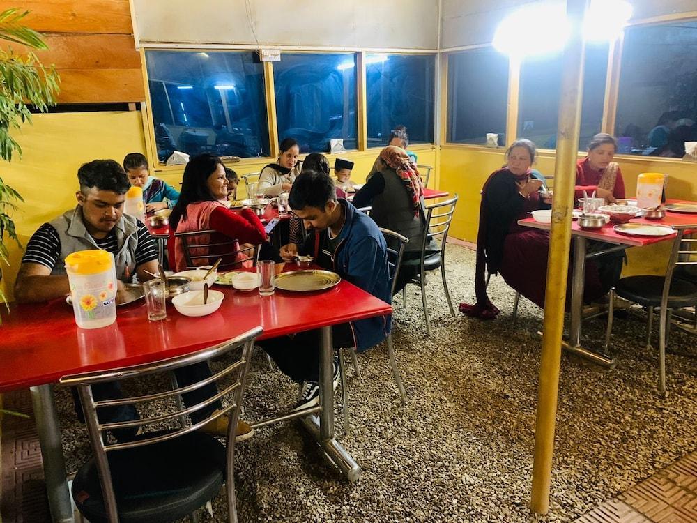 Tirthan Village Huts