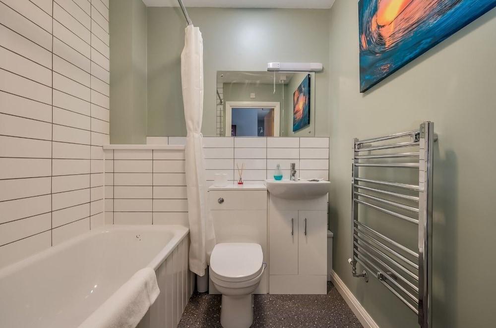 Central Belfast Apartments: Cromwell