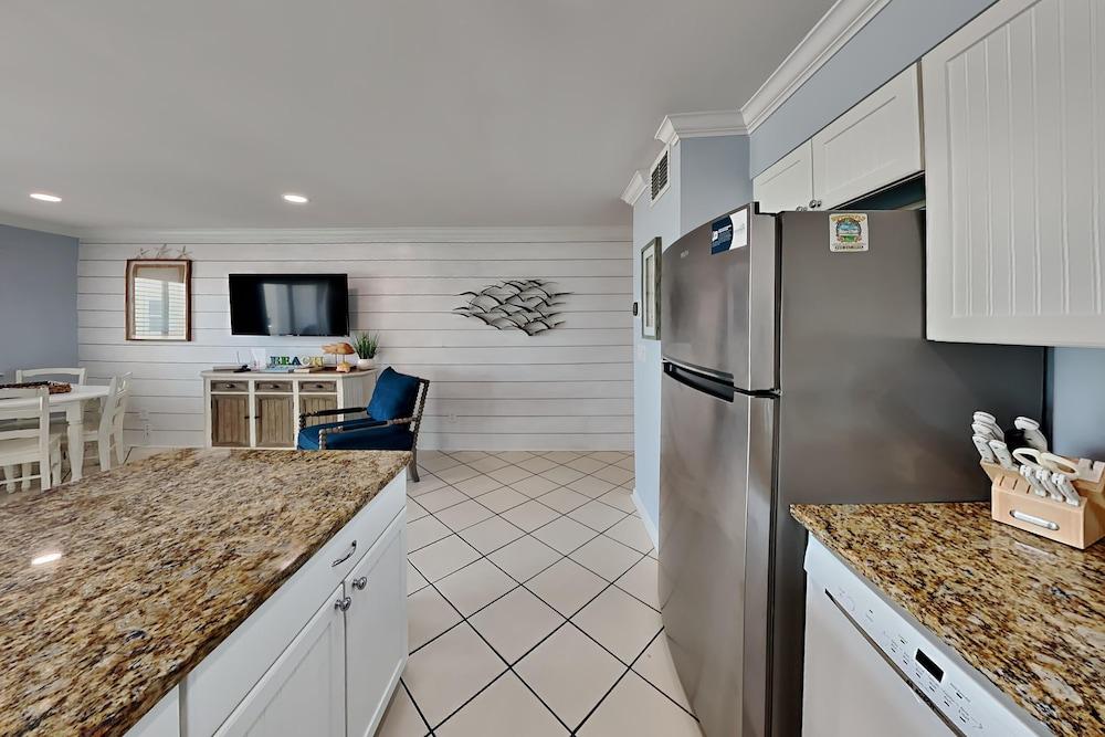 Leeward II #2 - Beach Baby by Southern Vacation Rentals