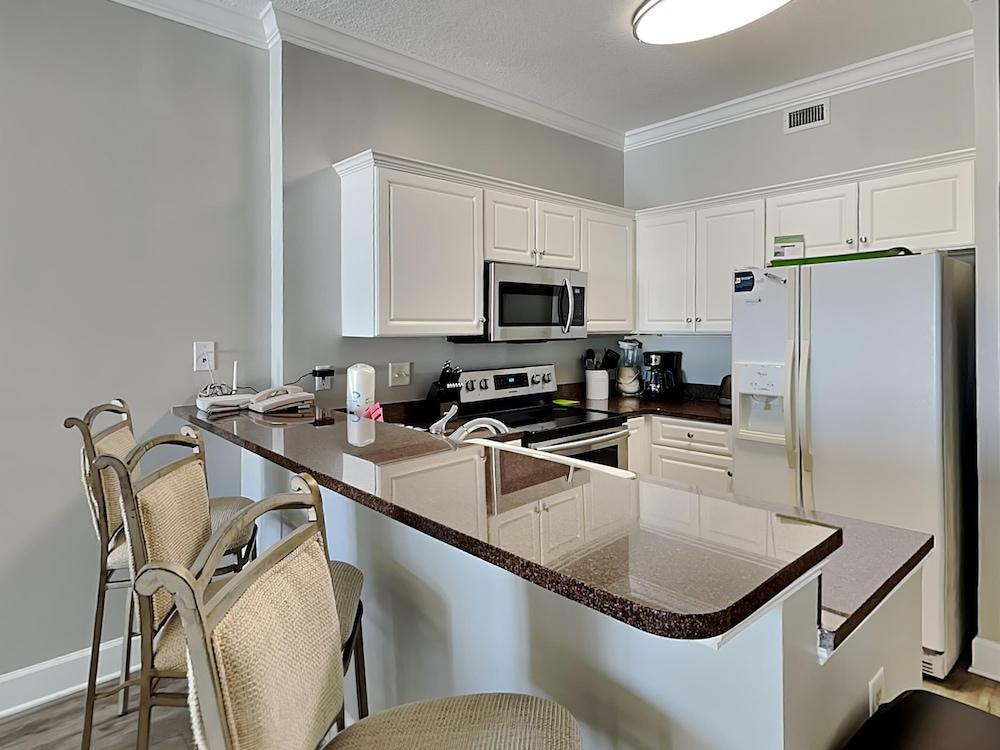 Island Royale Penthouse #405 by Southern Vacation Rentals