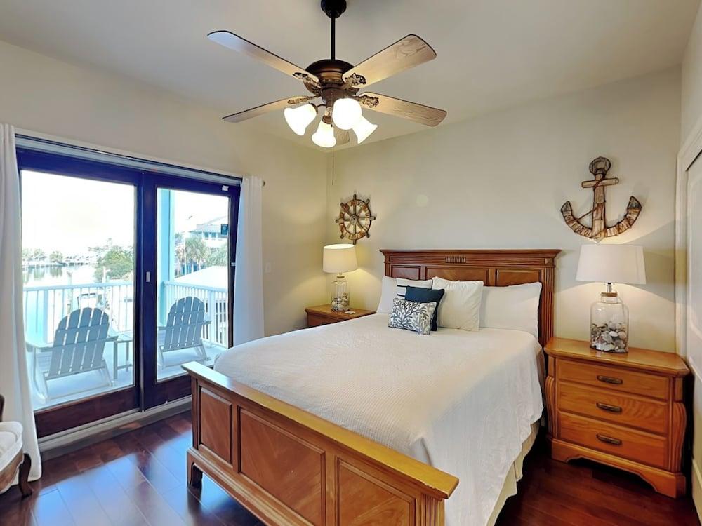 Deja Blue Cove by Southern Vacation Rentals