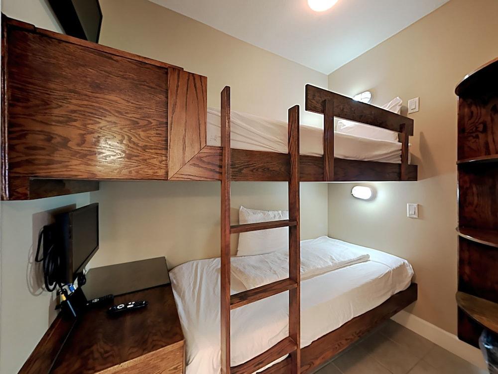 South Beach #301 by Southern Vacation Rentals