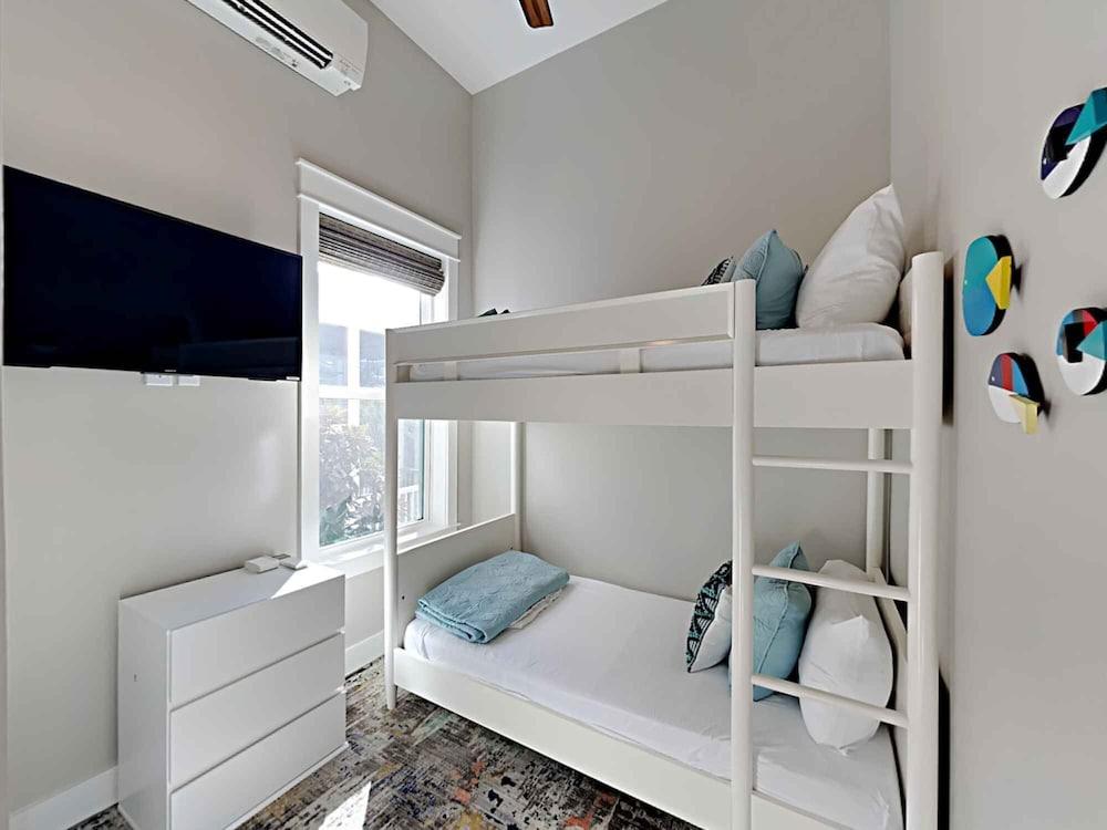 View From The Top by Southern Vacation Rentals