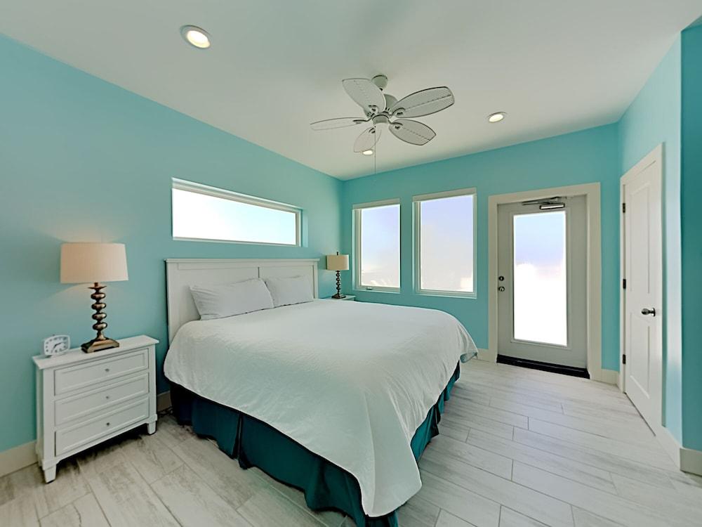 Mural Manor on Ponce by Southern Vacation Rentals