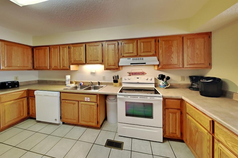 Sea Oats by Southern Vacation Rentals