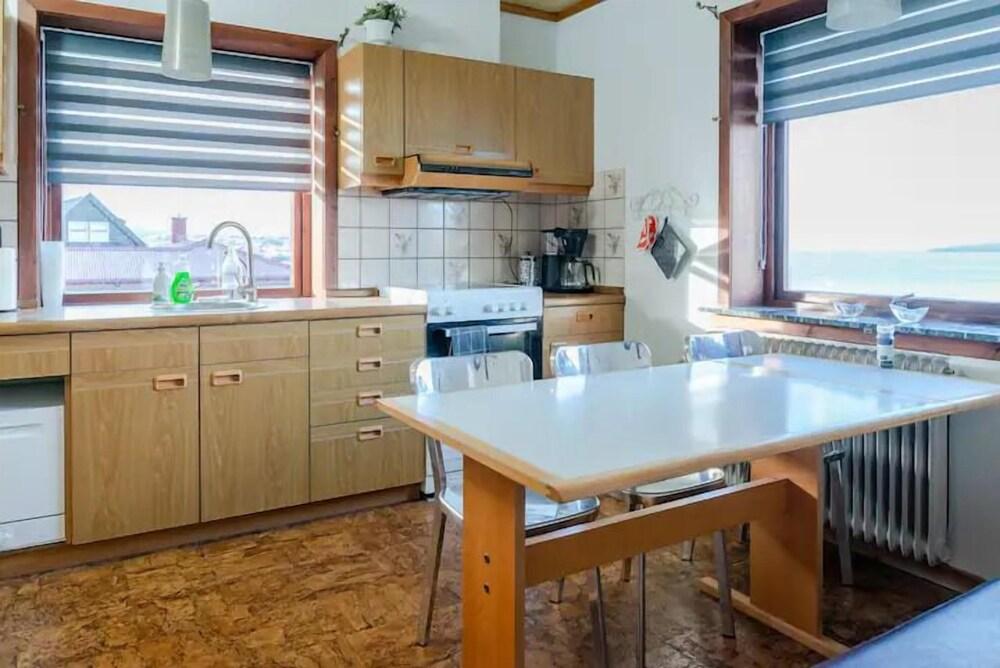 3 BR Apartment - Great Sea View - Quiet