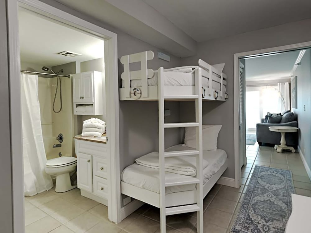 Perdido Skye by Southern Vacation Rentals