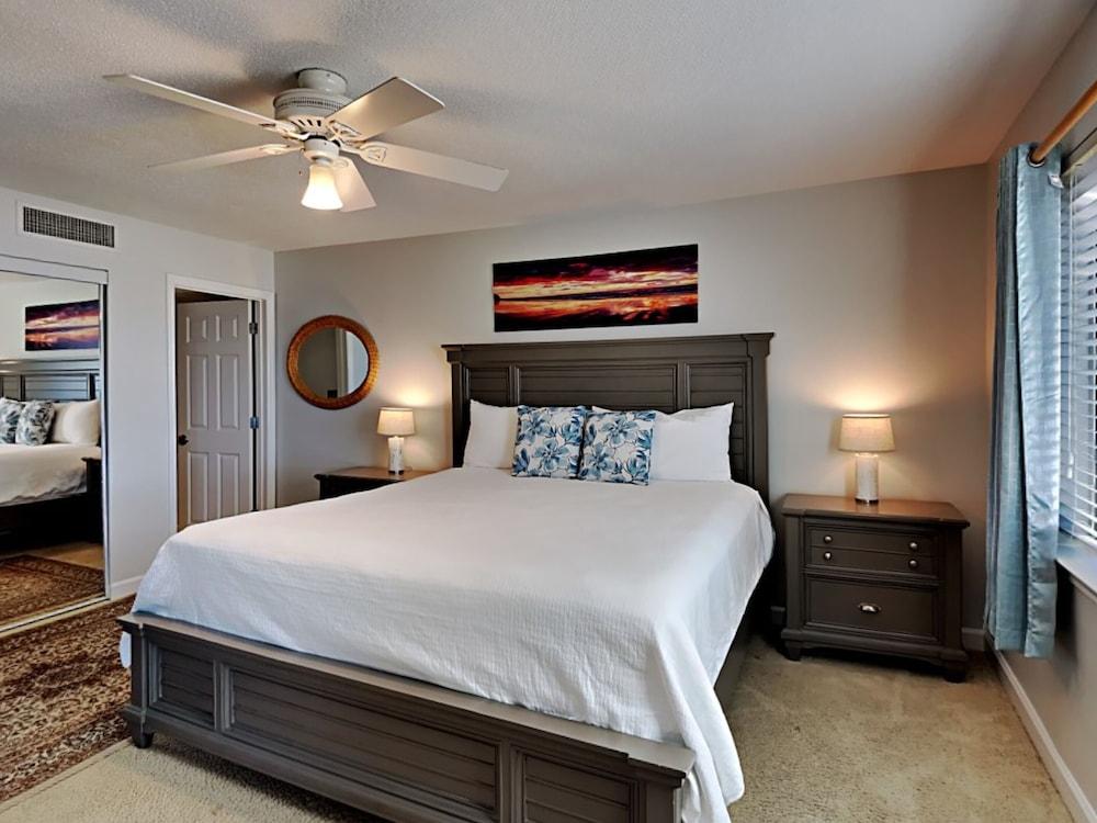 Sandy Key by Southern Vacation Rentals