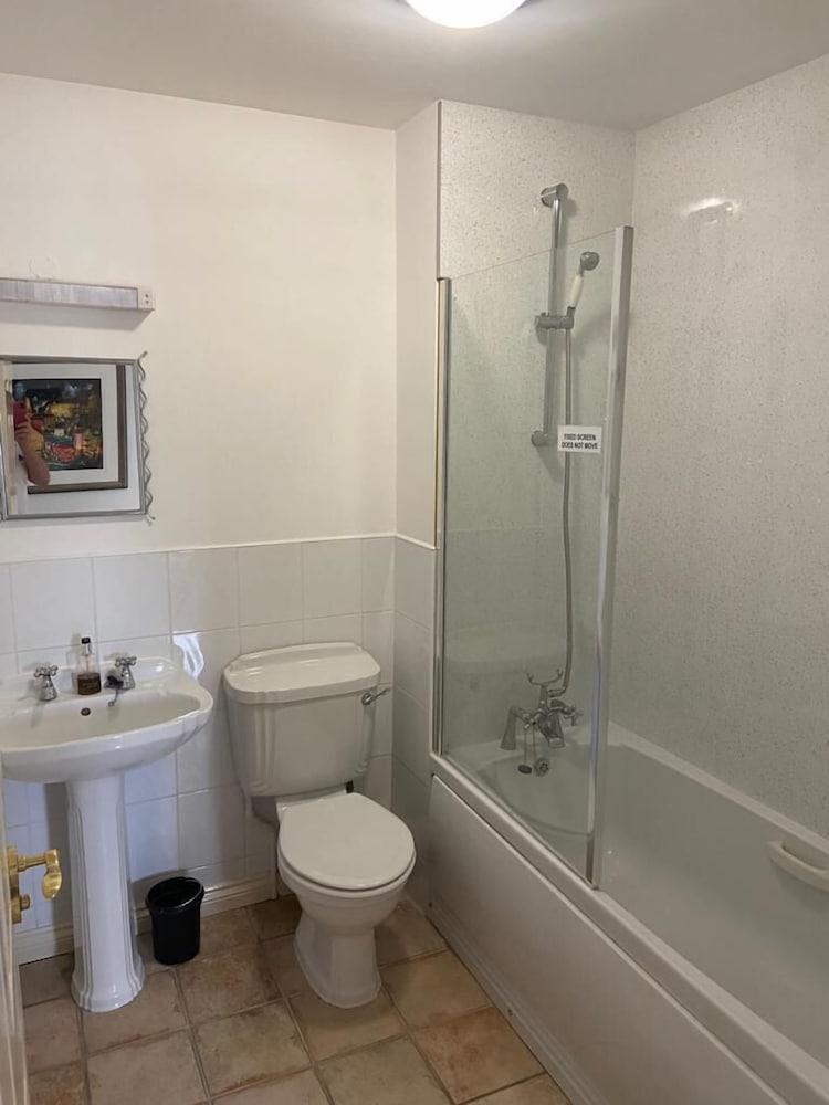 Portrush Penthouse Stunning Harbour & Atlantic Views