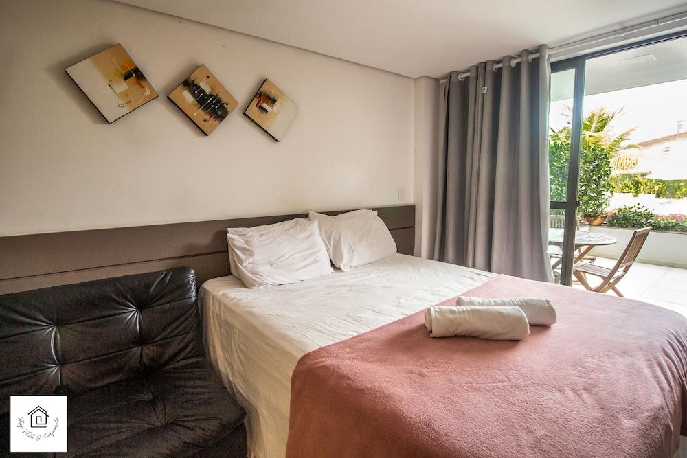 LAGUNA BEACH -THAP FLATS