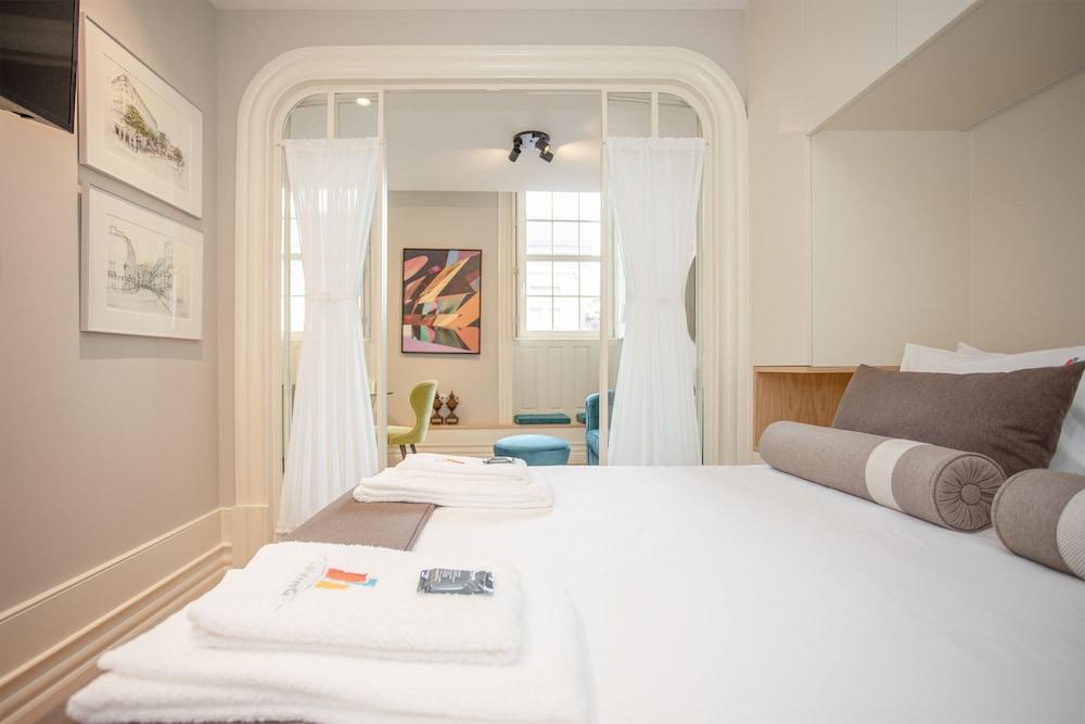 Liiiving - Cedofeita Charming Apartment