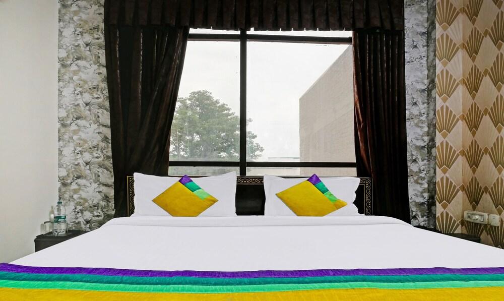 Itsy by Treebo - Ashoka Grand