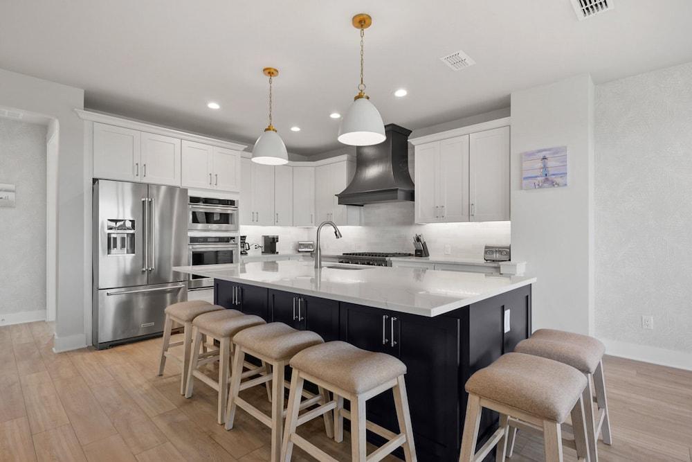 Surfview Paradise Manor