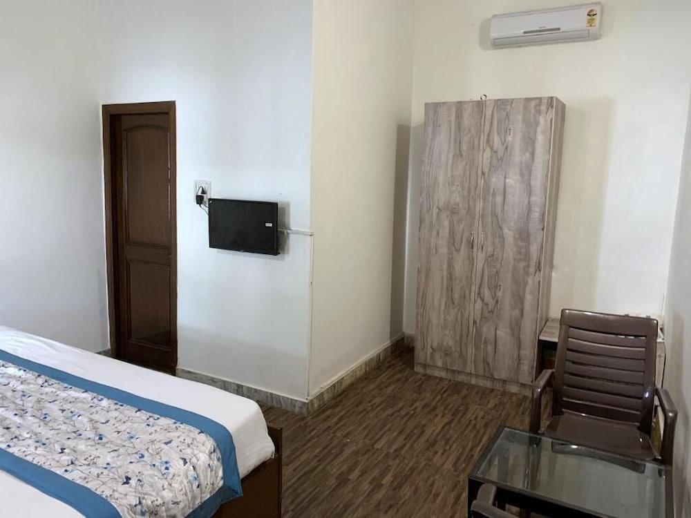 Corbett Ambience Resort