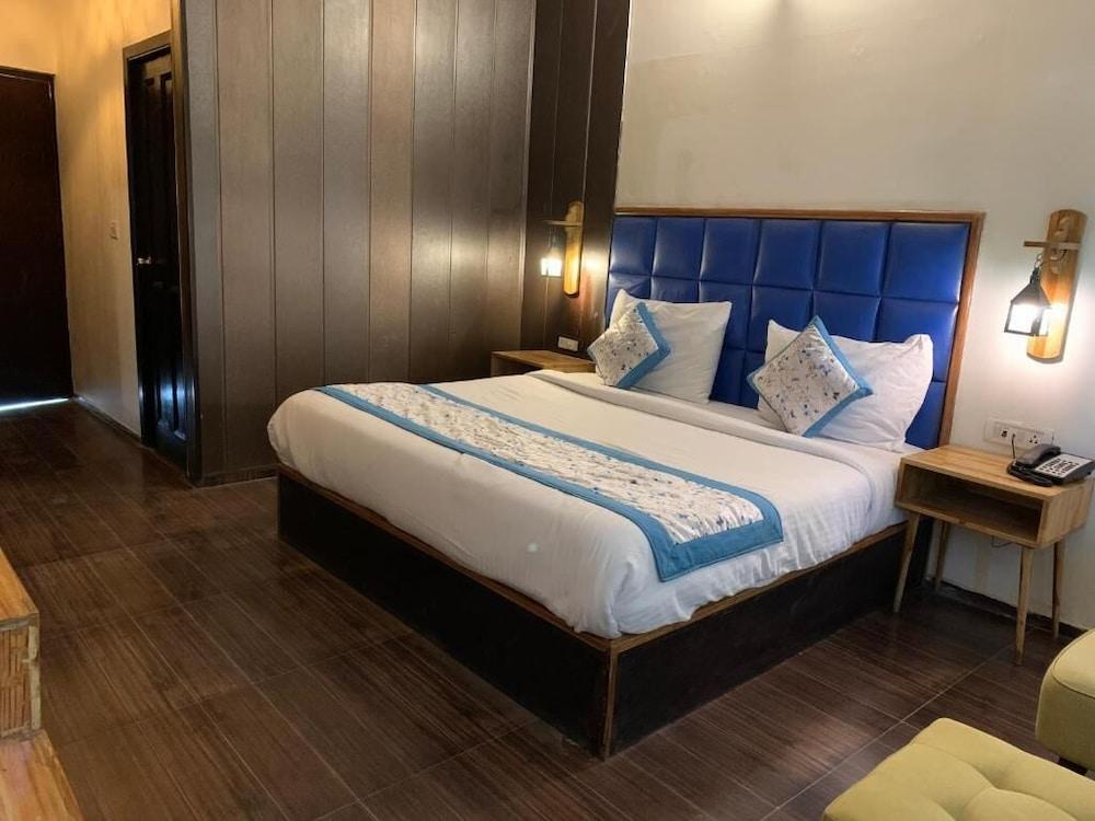 Corbett Ambience Resort