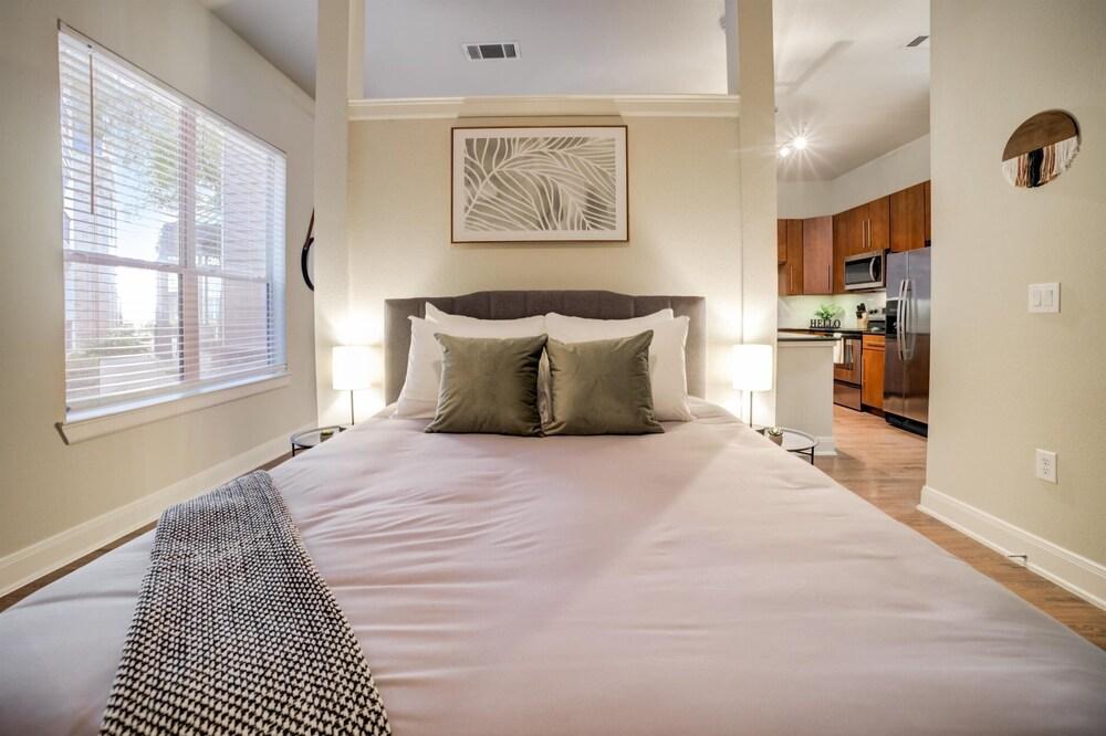 FRONTDESK SYNC Med Center Apts Houston