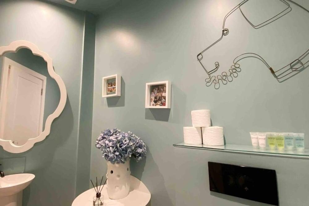 Charming 2-bed Apt With 2 Bathtub Central London