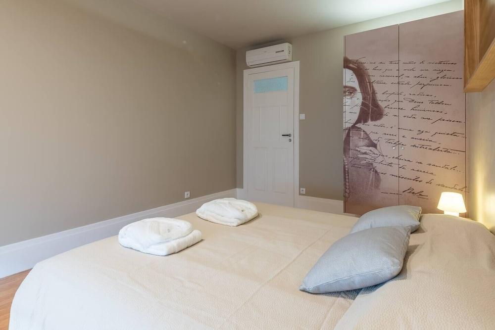 Serenata Boutique Rooms