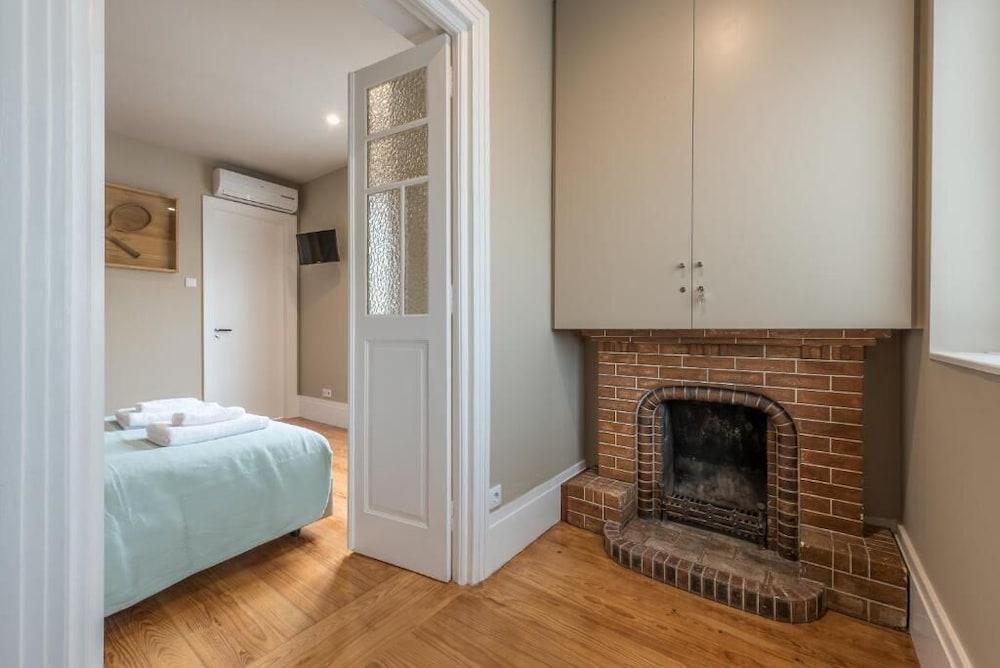 Serenata Boutique Rooms