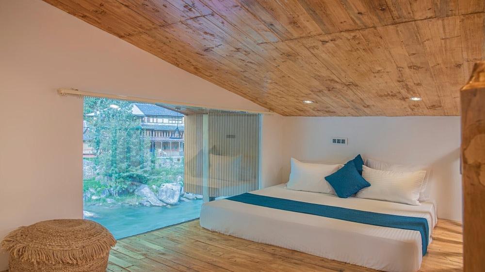 The Bright Side Resort