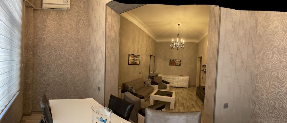 AZNEFT SEASIDE  DELUXE APARTMENT