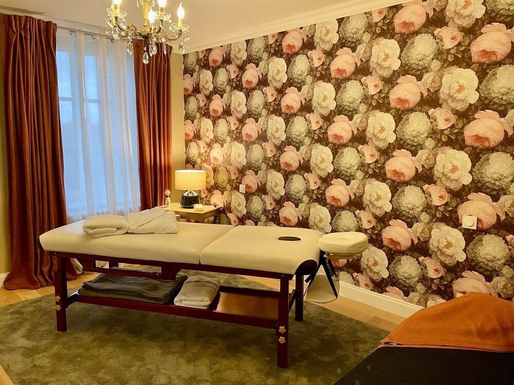 Anelys Château du Bocage