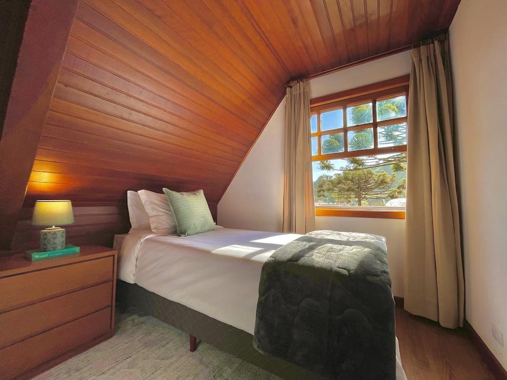 Casa Três Rios - Campos do Jordão