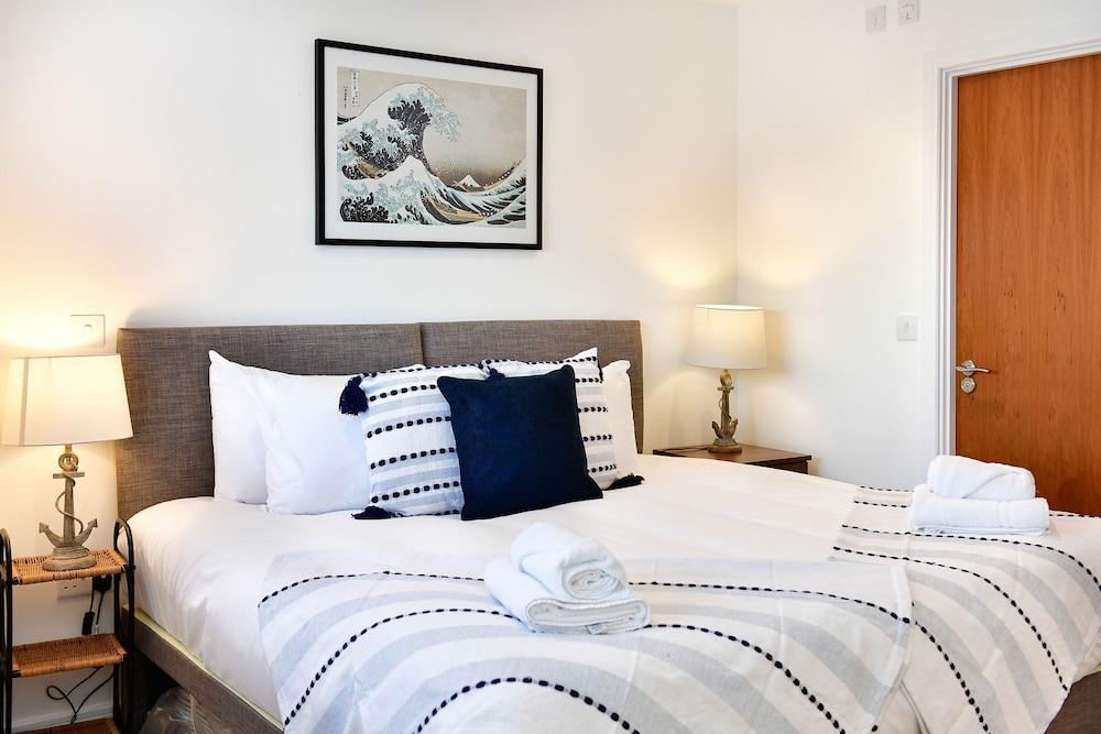 Just Stay Wales - Meridian Tower