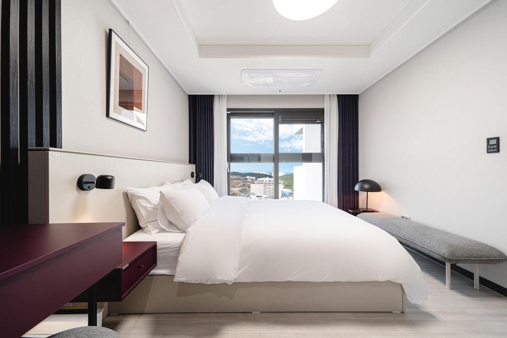 Le Collective Busan Gijang