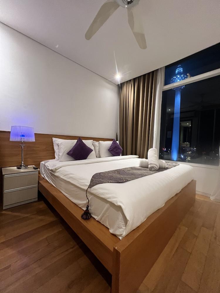 Vortex Suites KLCC by Luna