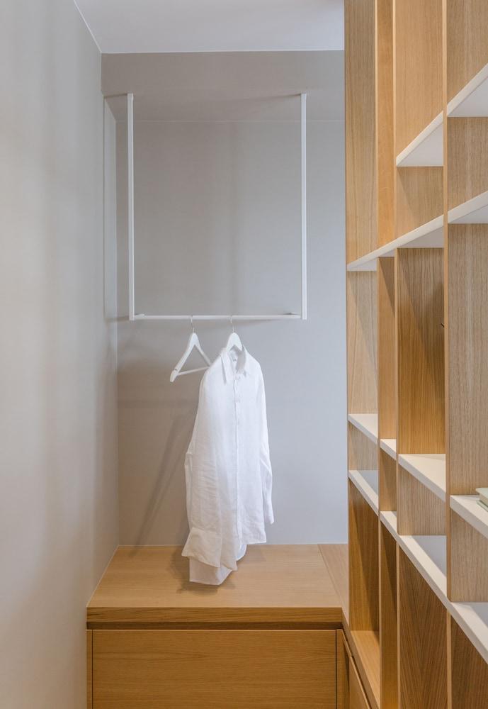 Noemie Luxury Suites