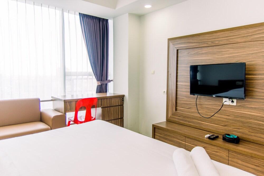 Comfy Studio At Harco Mangga Besar Apartment