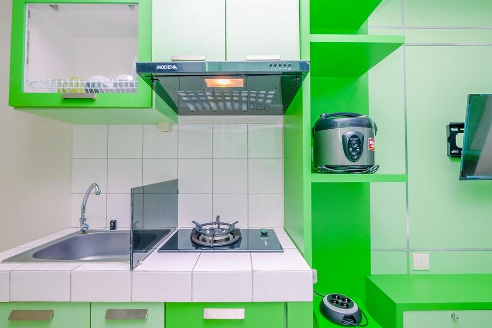 Fancy And Nice Studio Room At Springlake Summarecon Bekasi Apartment