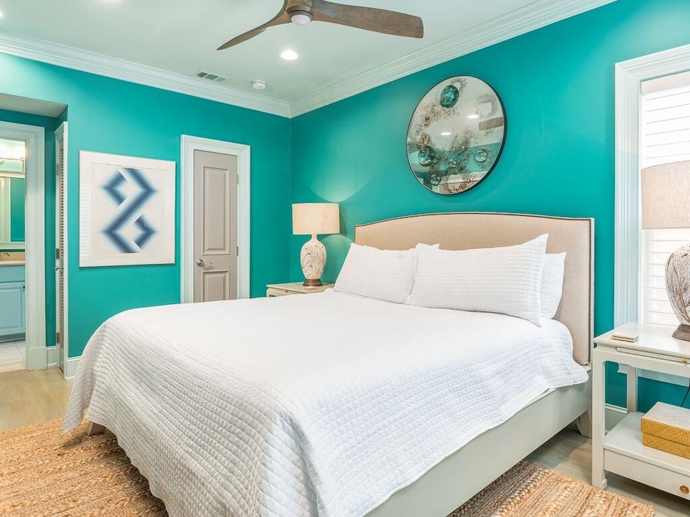 Aqua Vitae by Tybee Vacation Rentals