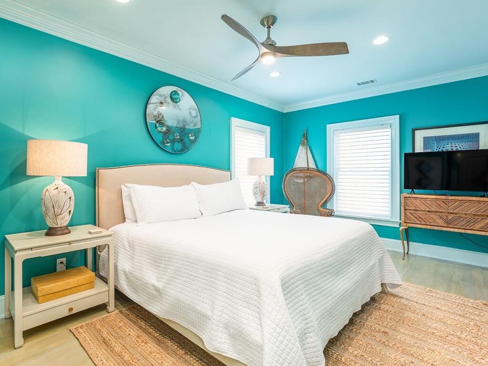 Aqua Vitae by Tybee Vacation Rentals