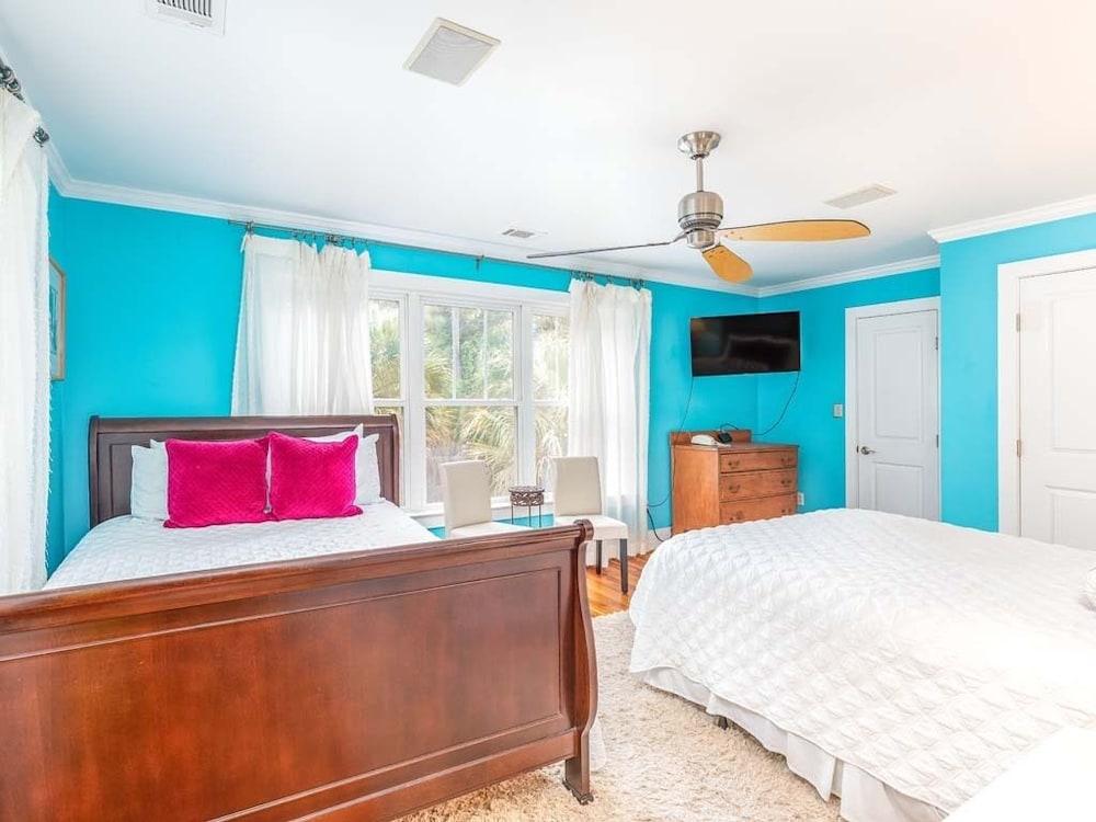 Blue Skies by Tybee Vacation Rentals