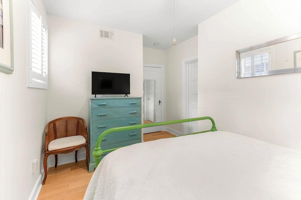 Caretta Cottage by Tybee Vacation Rentals