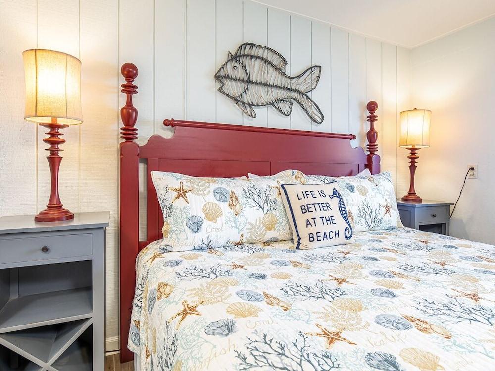 Coastal Breezes by Tybee Vacation Rentals