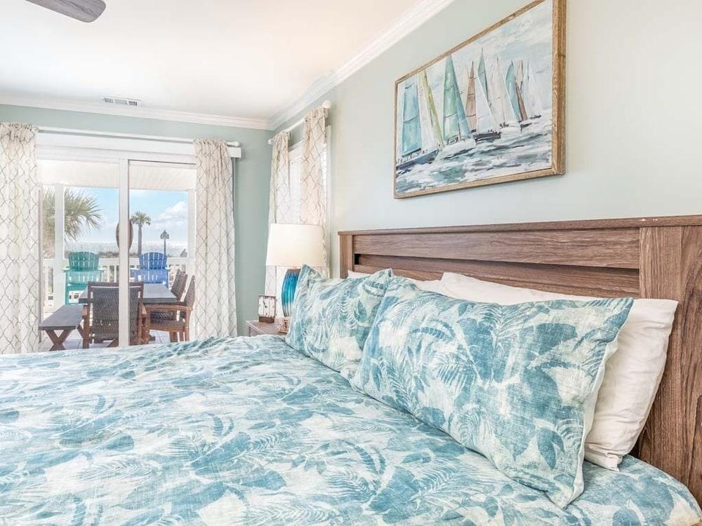 Dolphin Watch 4 by Tybee Vacation Rentals