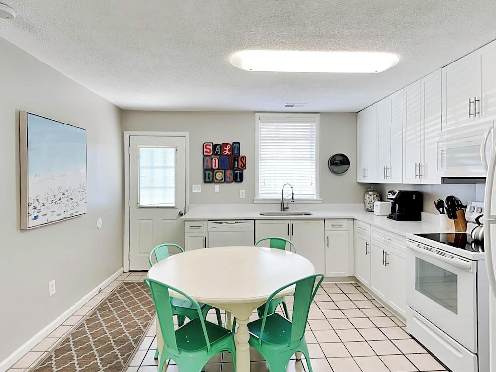 Latitude Adjustment A Tybee Vacation Rentals