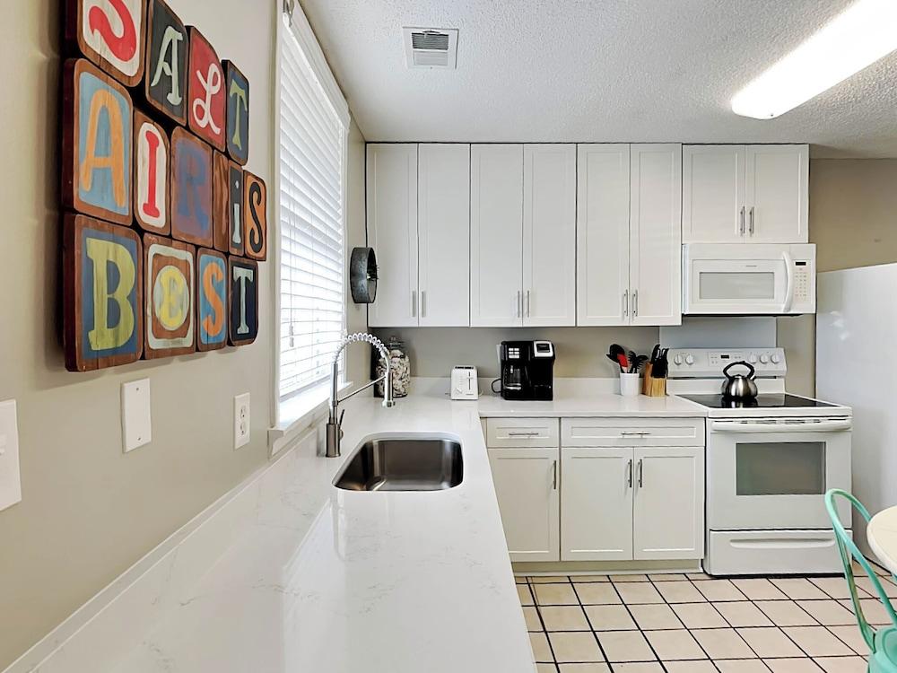 Latitude Adjustment A Tybee Vacation Rentals