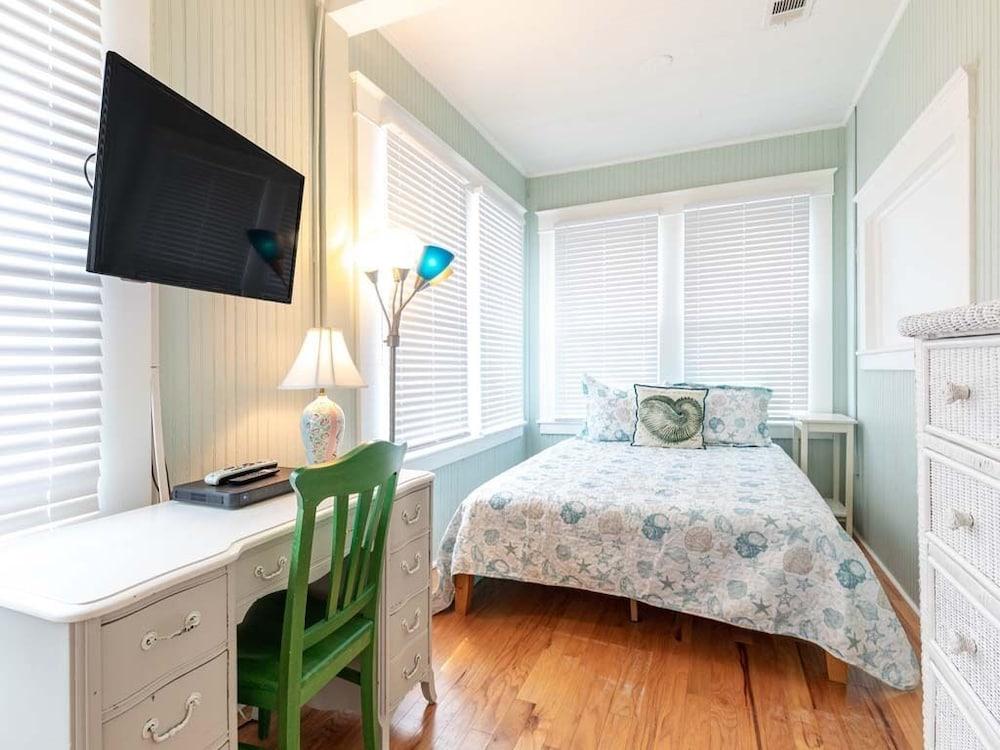 Sea View 1 by Tybee Vacation Rentals